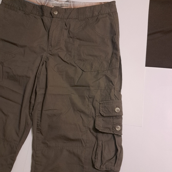 Columbia Women's Capri's - Picture 5 of 11